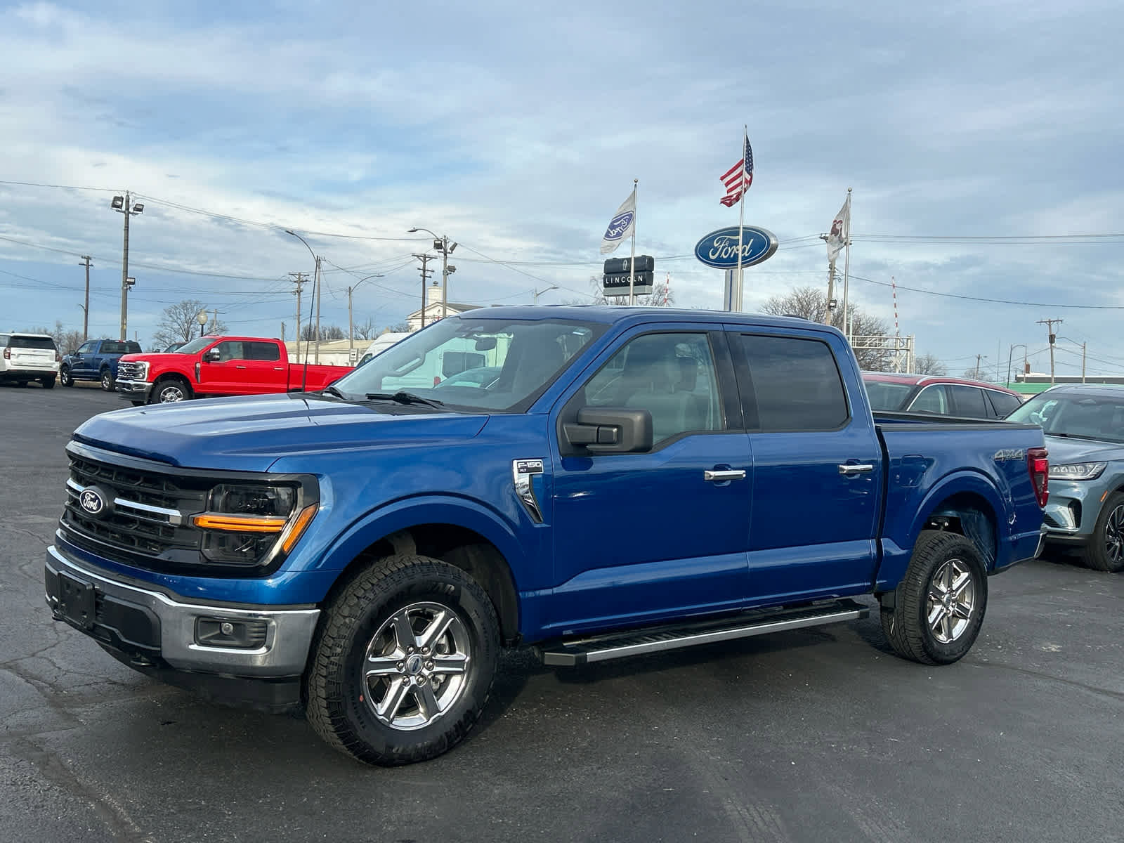 Used 2025 Ford F150 XLT w/ Equipment Group 301A Standard image 2