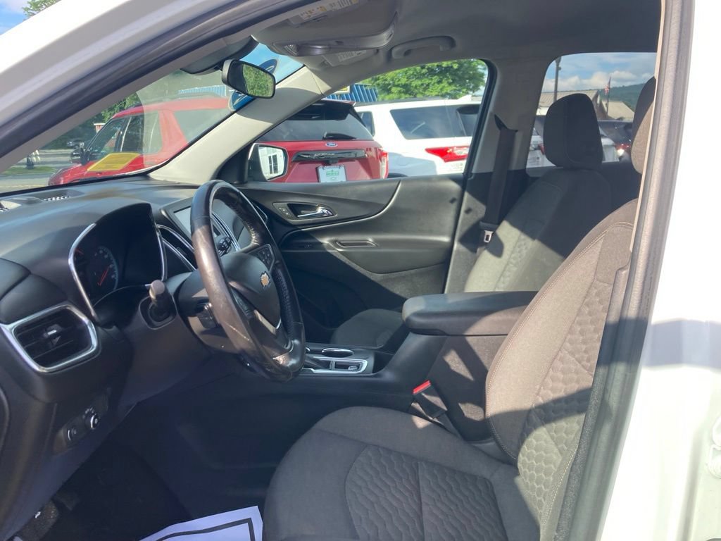 Used 2018 Chevrolet Equinox LT FWD image 3