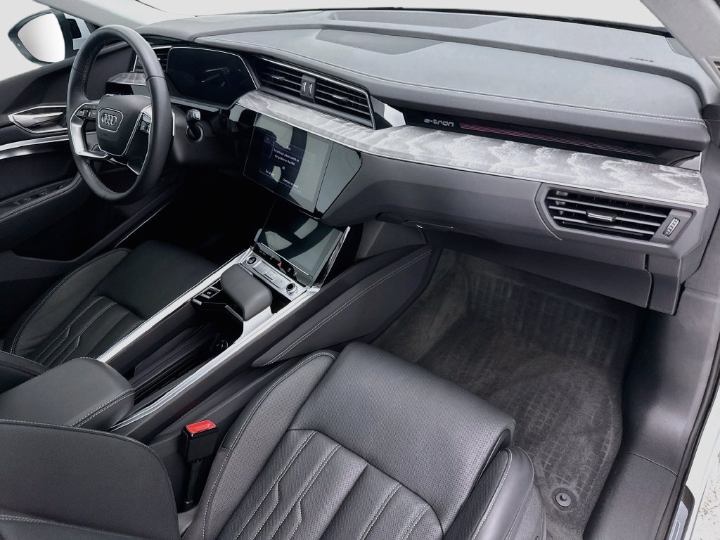 Certified 2024 Audi Q8 e-tron Prestige AWD/4WD image 16