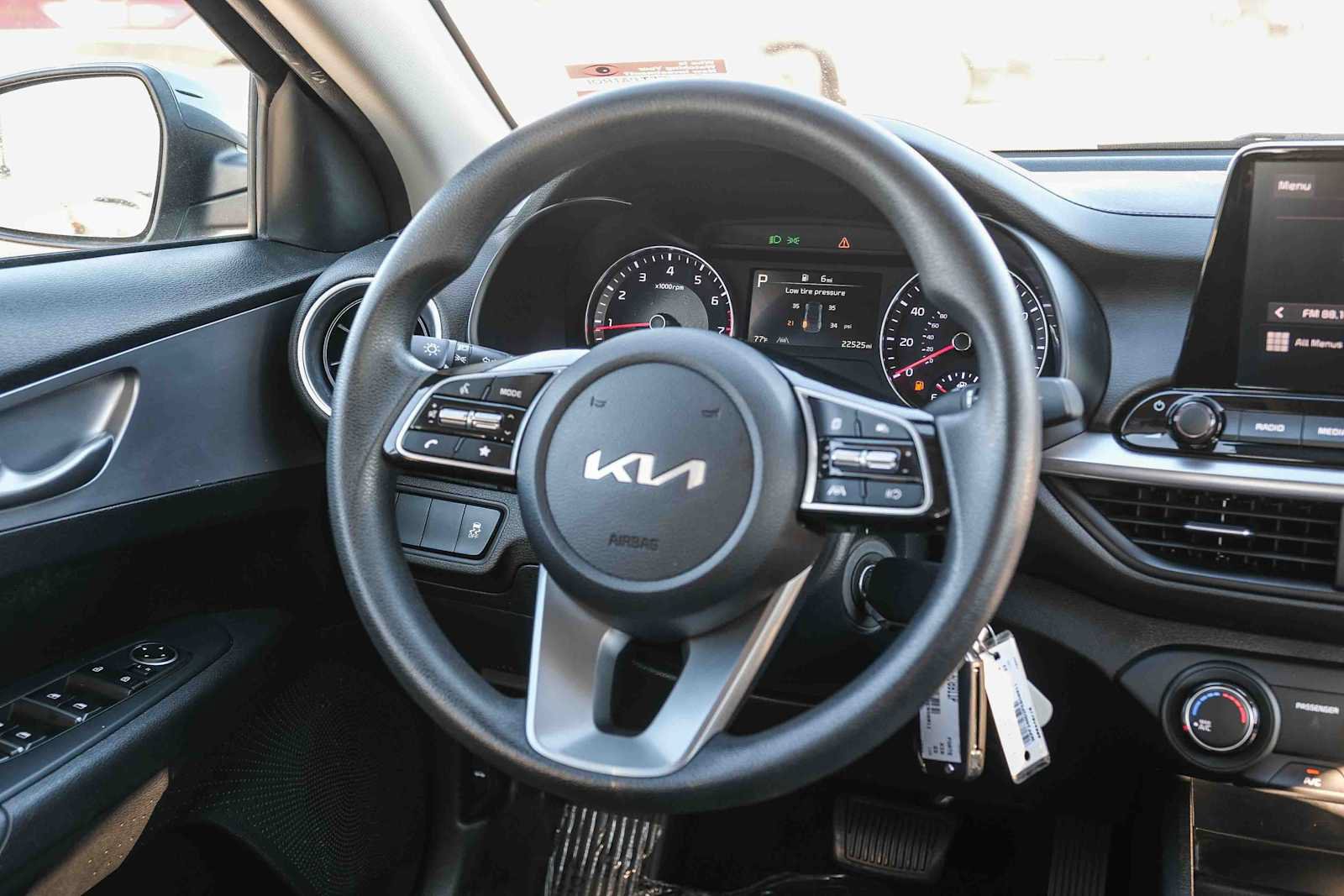 Used 2023 Kia Forte LXS FWD image 17