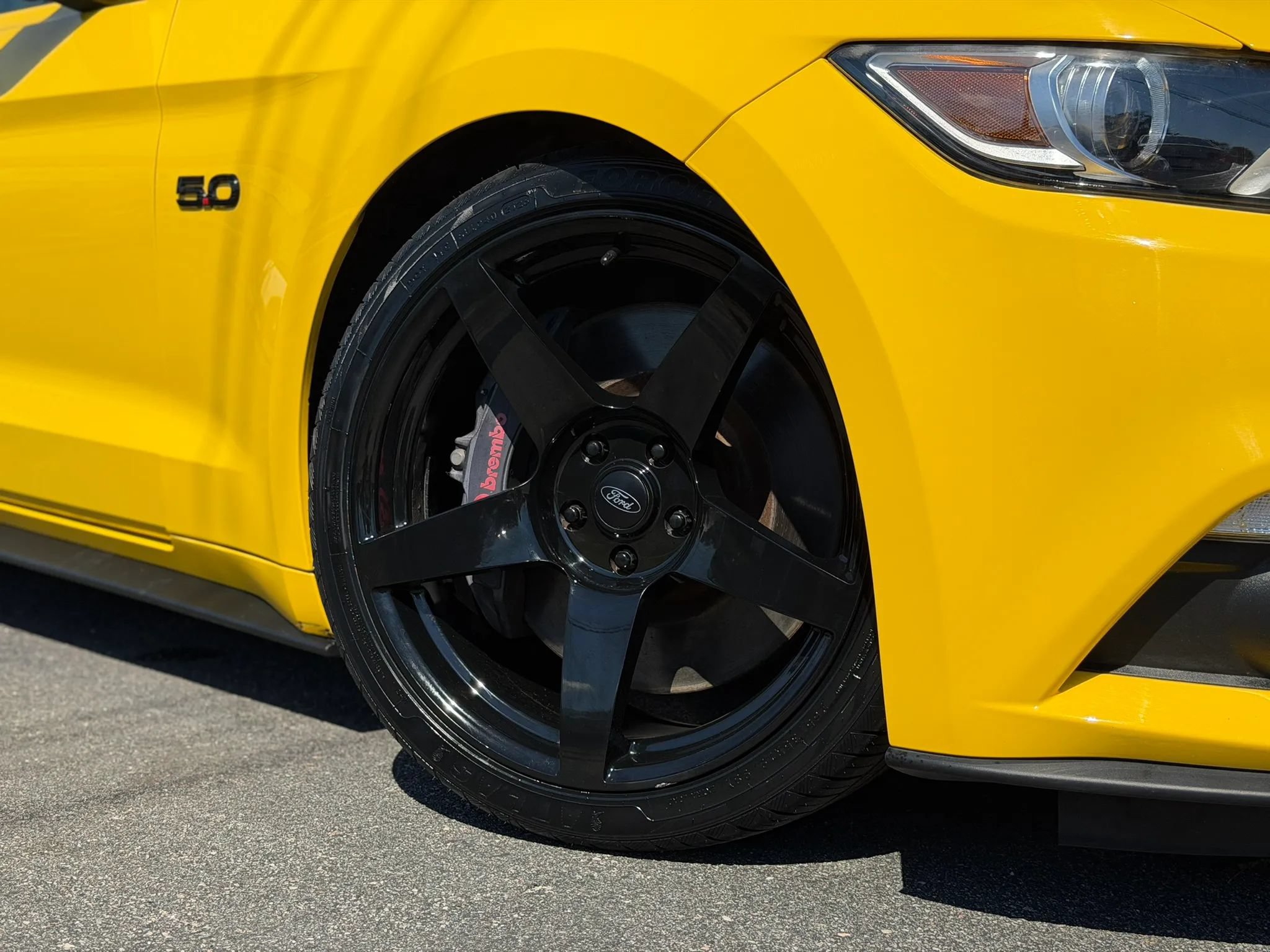 Used 2017 Ford Mustang GT w/ Black Accent Package RWD image 10
