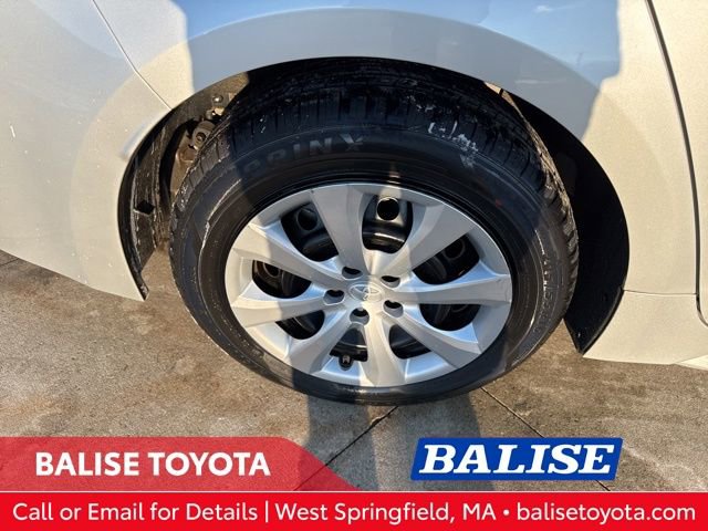 Used 2020 Toyota Corolla LE image 9