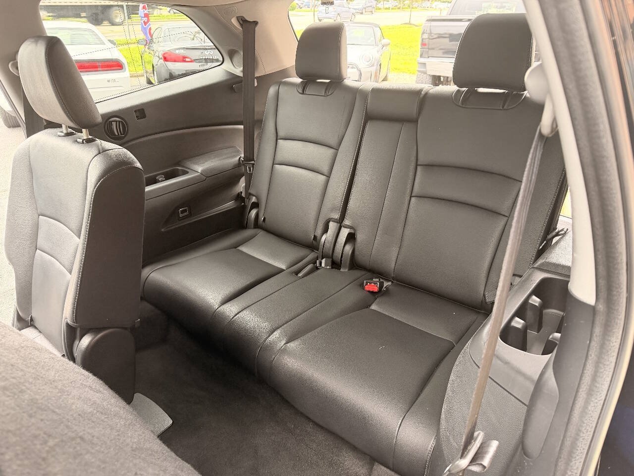 Used 2016 Honda Pilot Touring image 14