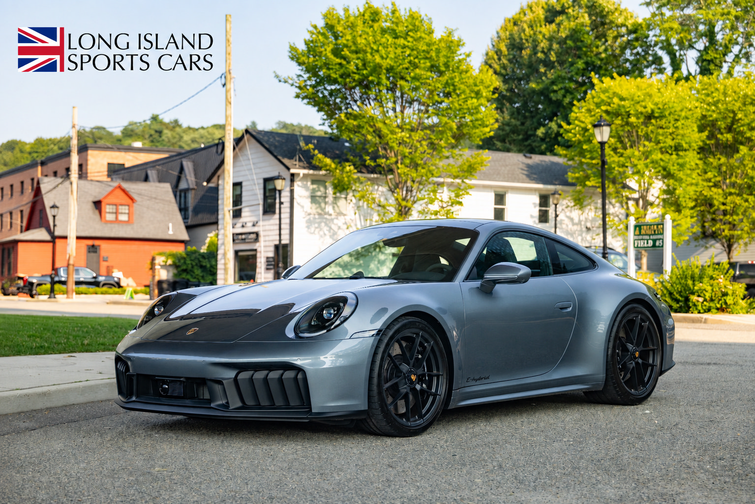 Used 2025 Porsche 911 Carrera GTS RWD image 1
