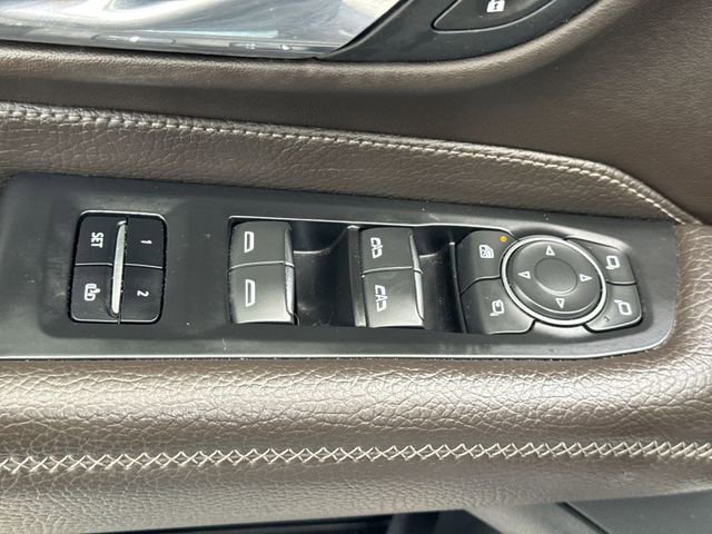 Used 2021 GMC Yukon XL Denali w/ Denali Premium Package image 24