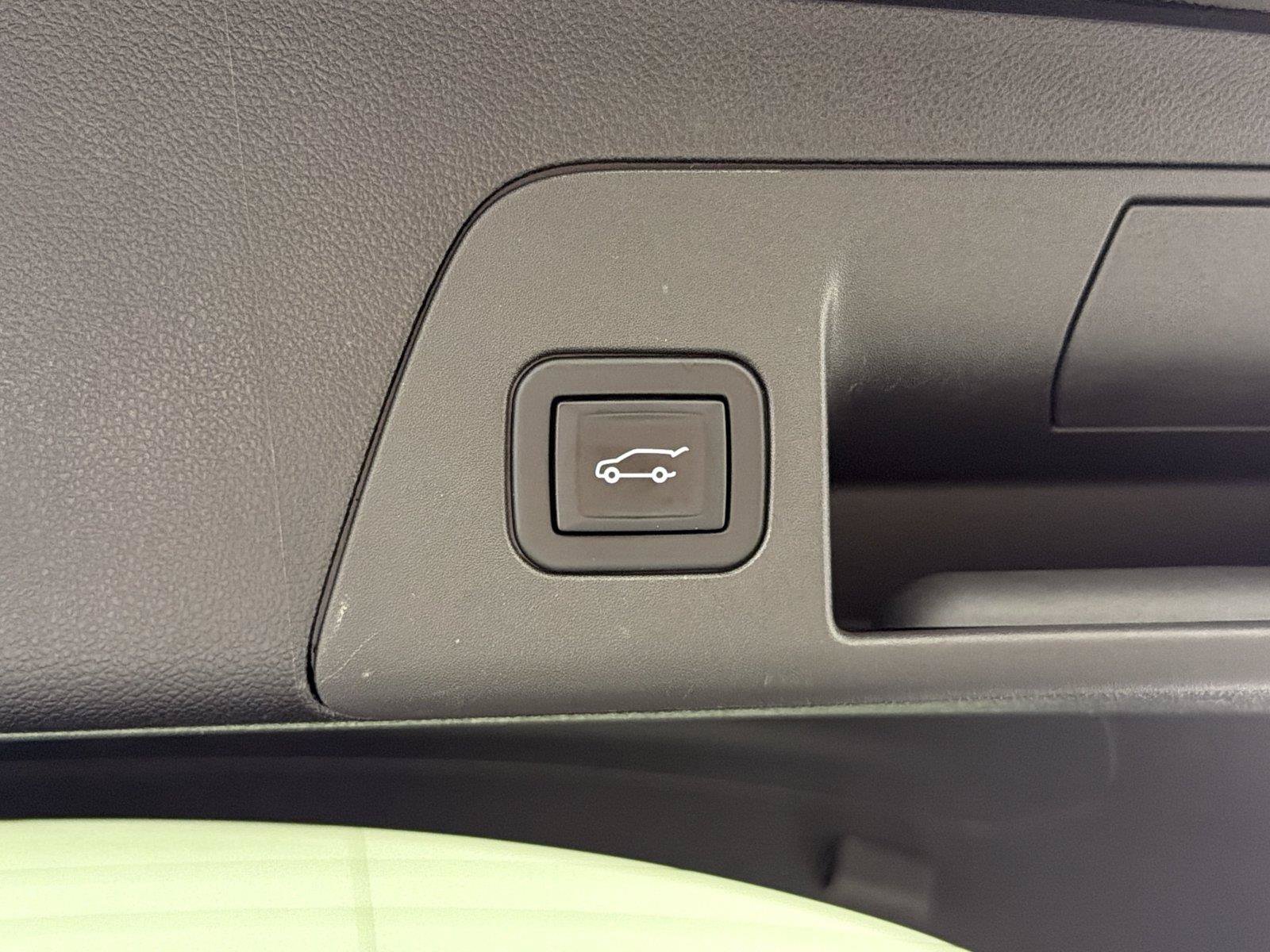 Certified 2024 Buick Envision Preferred AWD/4WD image 17