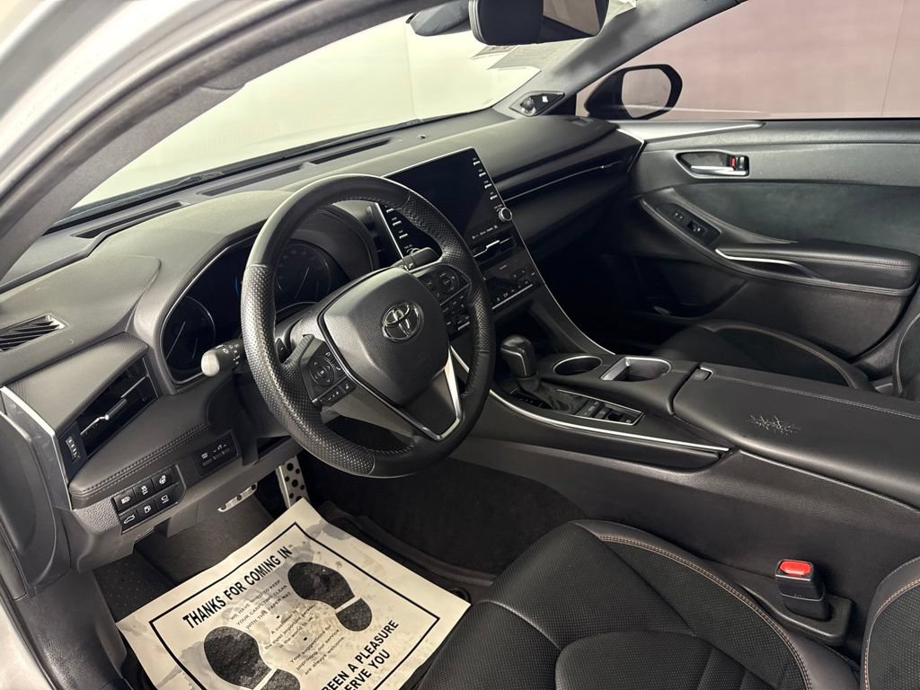 Used 2022 Toyota Avalon Touring w/ Advanced Safety Package FWD image 16
