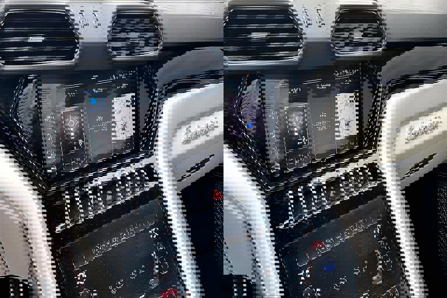 Used 2022 Lamborghini Urus image 32