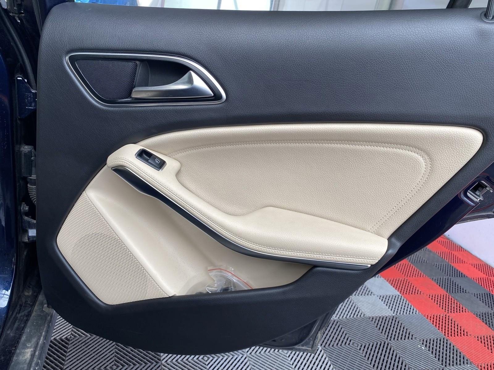 Used 2018 Mercedes-Benz GLA 250 4MATIC image 10