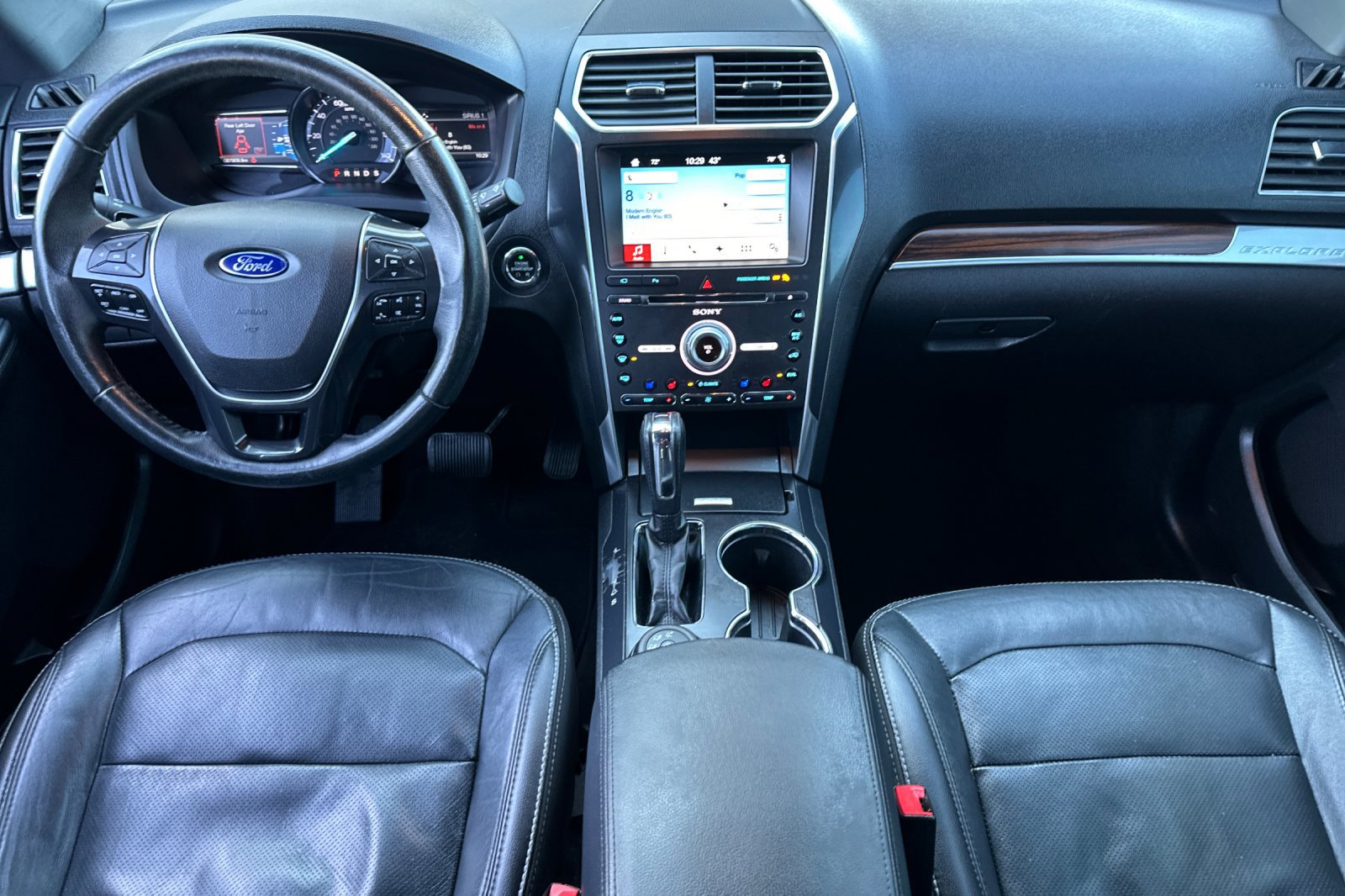 Used 2017 Ford Explorer Limited image 14