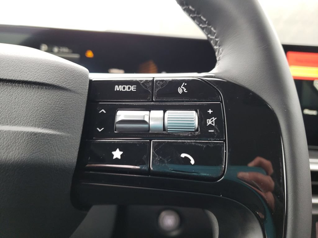 New 2026 Kia Sorento S FWD image 12