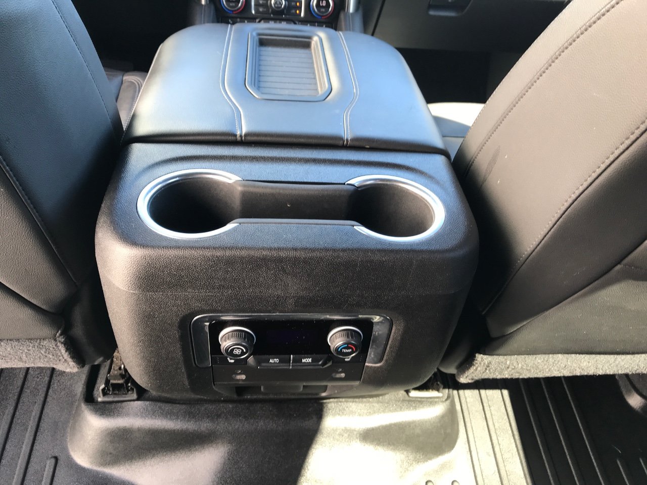 Used 2021 Chevrolet Tahoe LT w/ LT Signature Package AWD/4WD image 16
