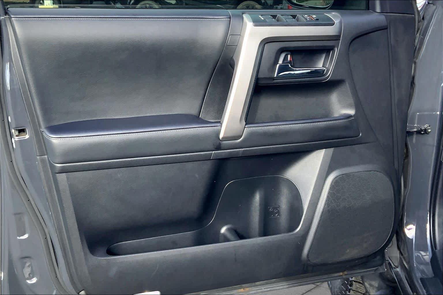 Used 2024 Toyota 4Runner SR5 Premium w/ Moonroof Package AWD/4WD image 22