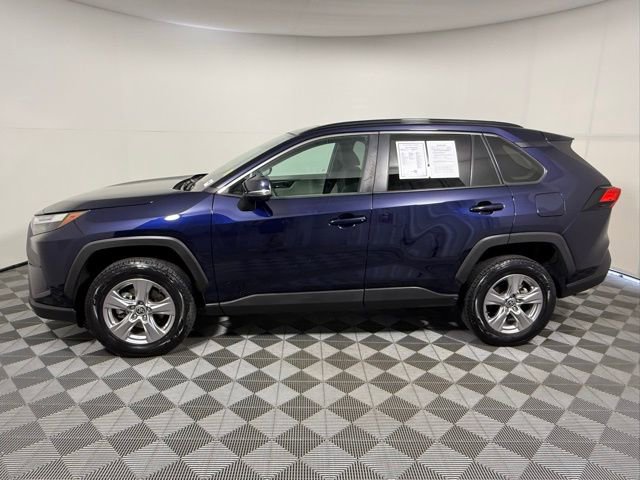 Used 2022 Toyota RAV4 XLE image 3