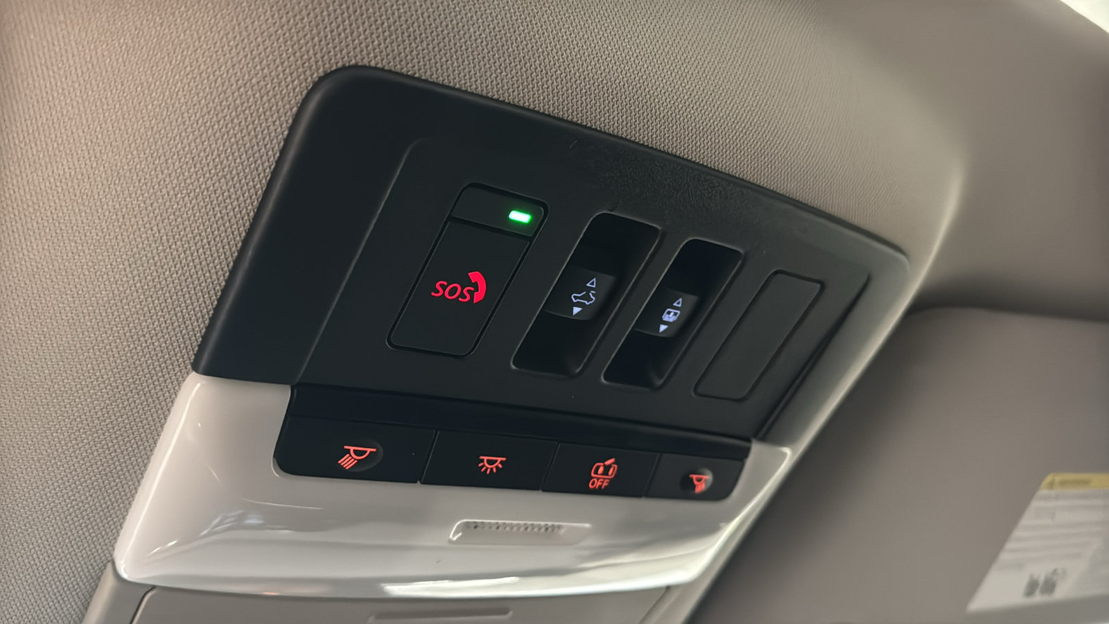 Used 2025 Nissan Pathfinder Platinum AWD/4WD image 21