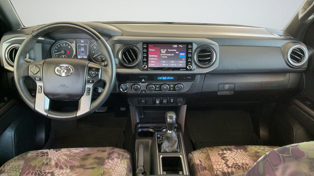 Used 2021 Toyota Tacoma TRD Off-Road AWD/4WD image 9