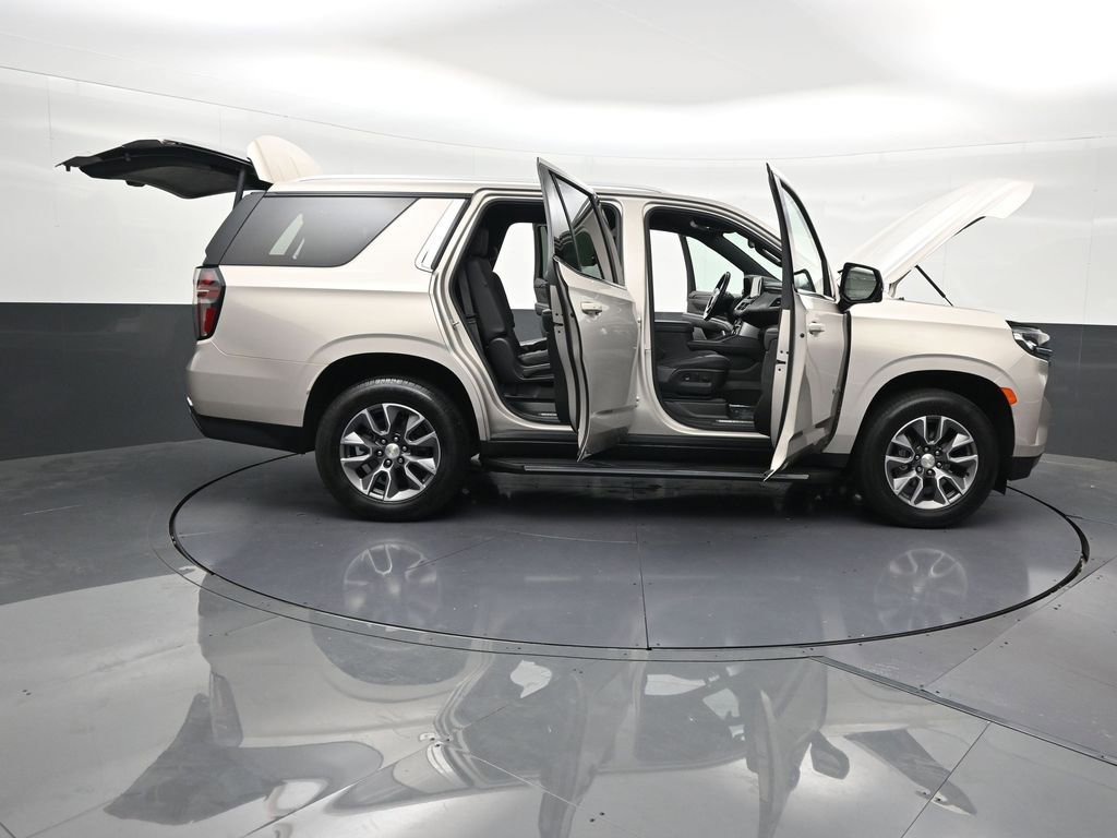 Used 2022 Chevrolet Tahoe LT w/ Luxury Package RWD image 32