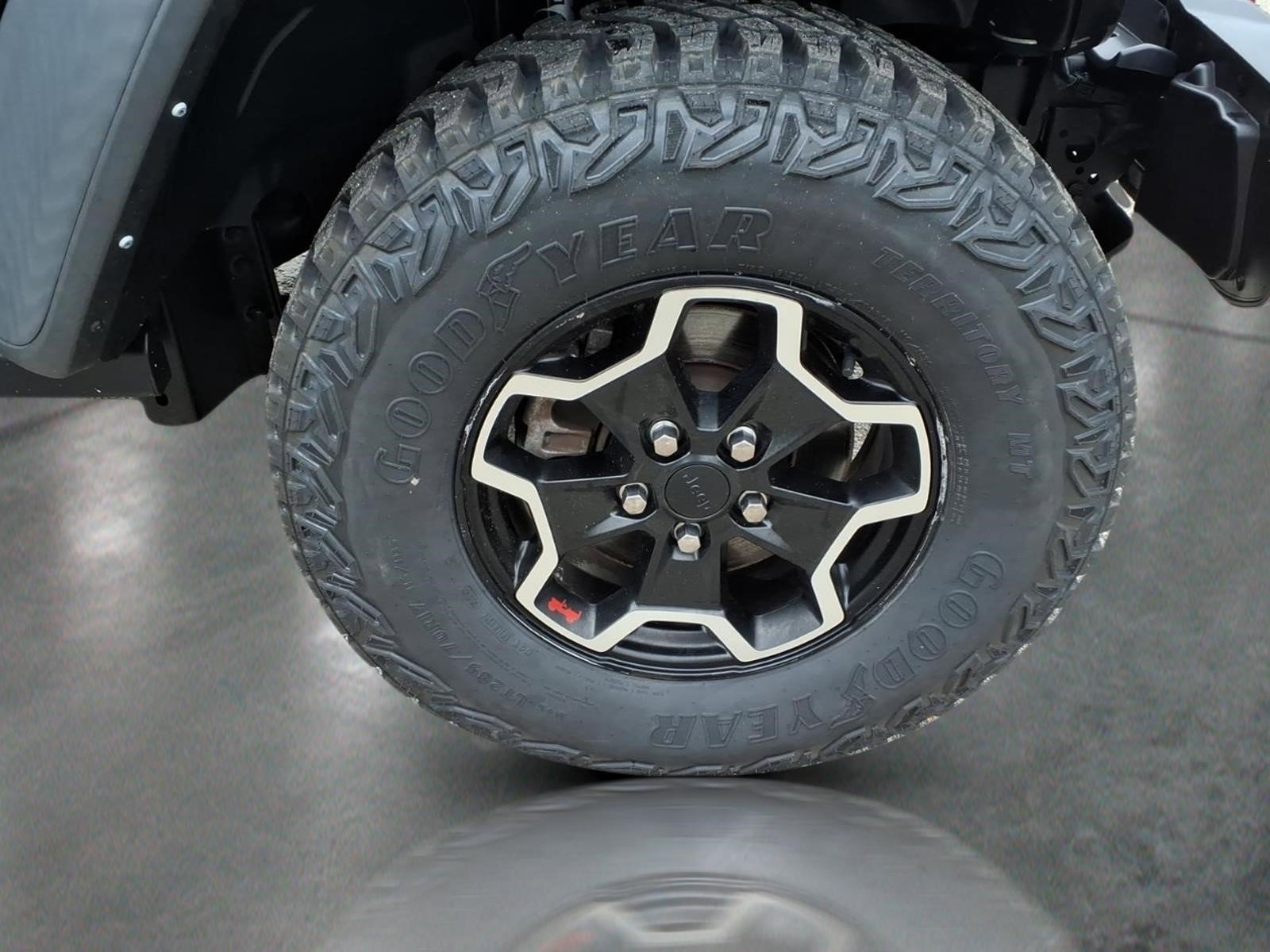 Used 2022 Jeep Gladiator Rubicon w/ Cold Weather Group image 10