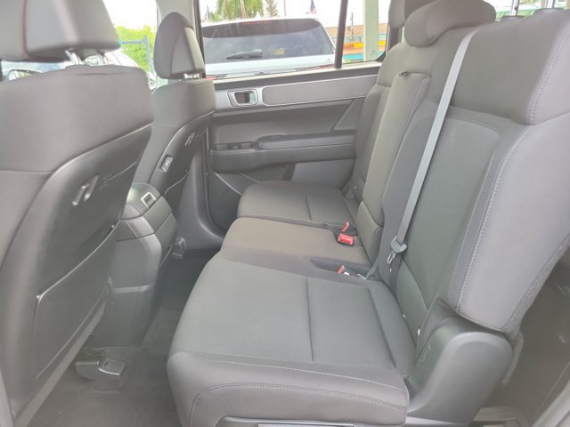 Certified 2026 Hyundai Santa Fe SE FWD image 8