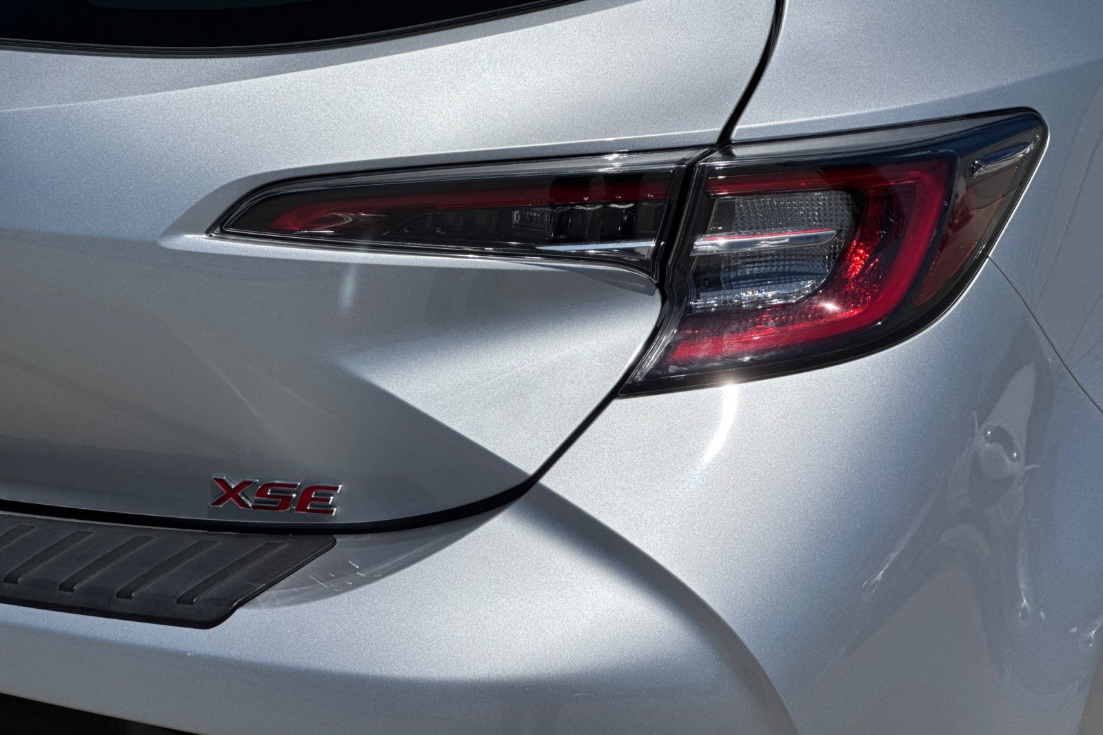 Certified 2019 Toyota Corolla XSE FWD image 12