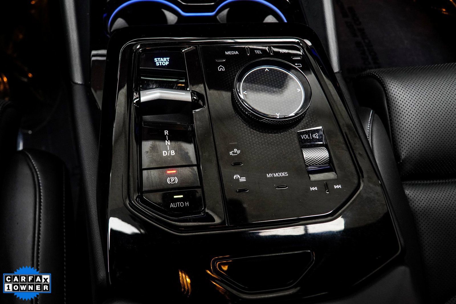 Used 2025 BMW i5 M60 w/ Premium Package image 17