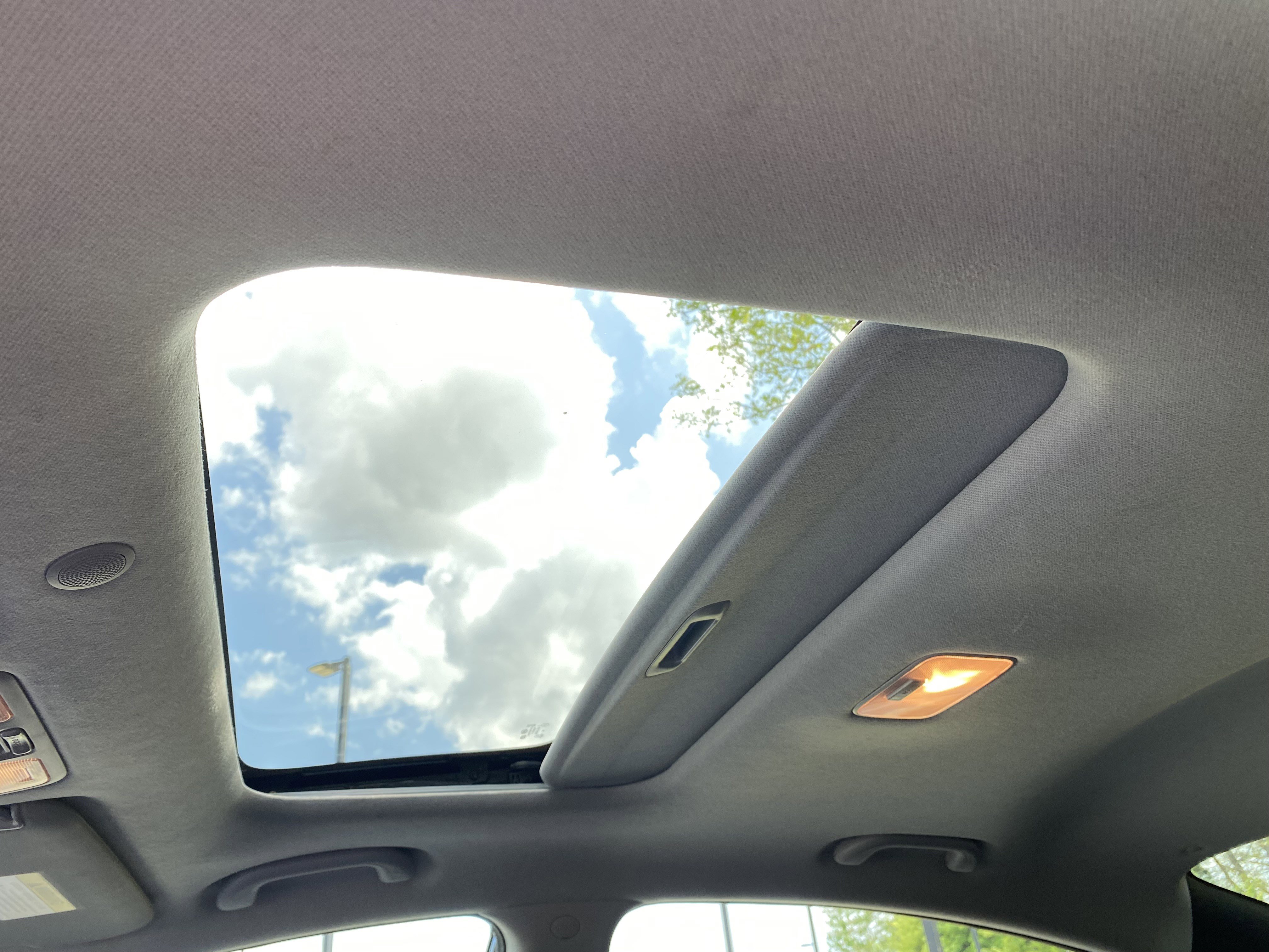 Used 2015 Hyundai Elantra SE w/ Option Group 03 image 30