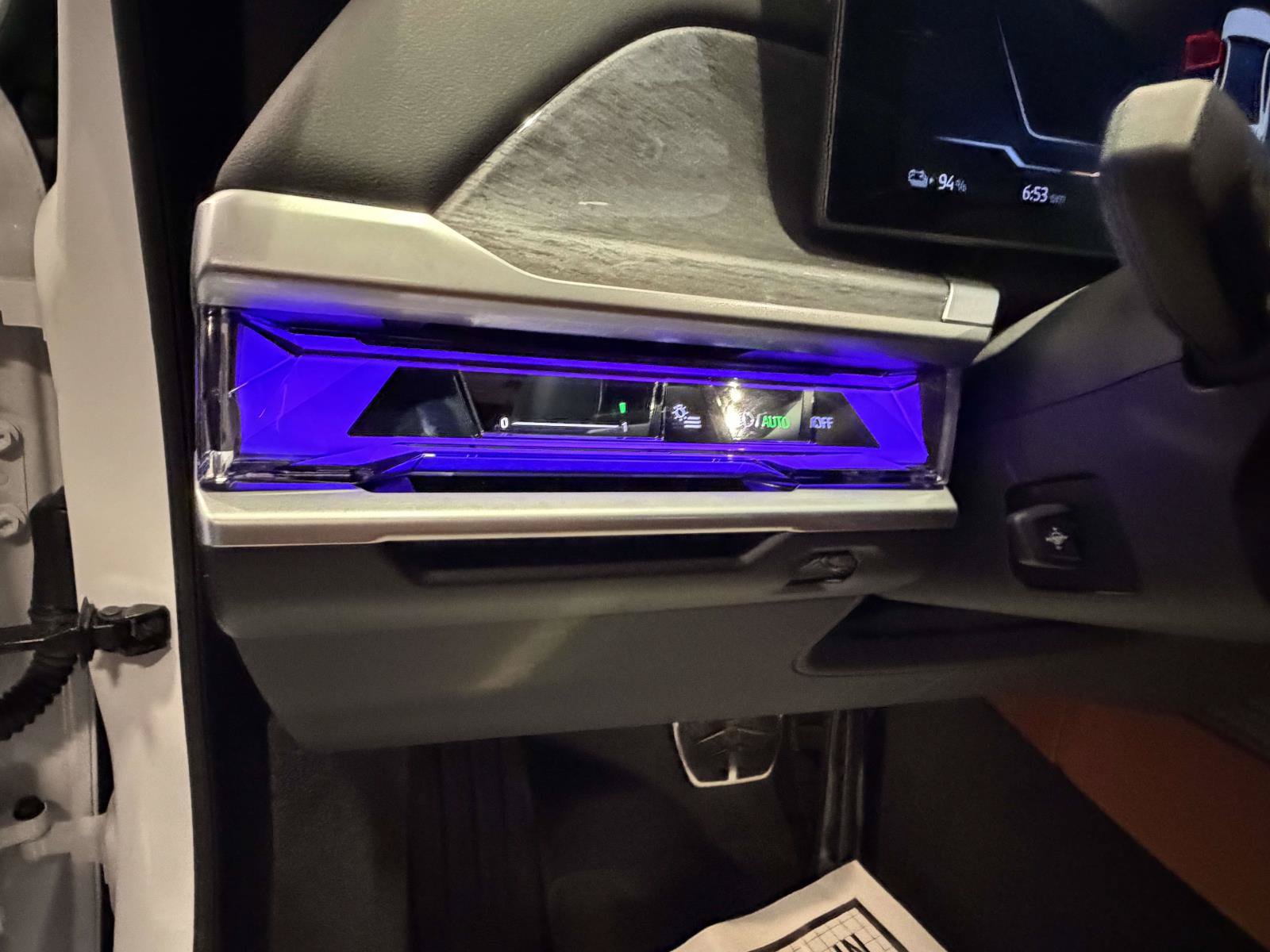 Used 2025 BMW i7 eDrive50 w/ M Sport Package RWD image 14