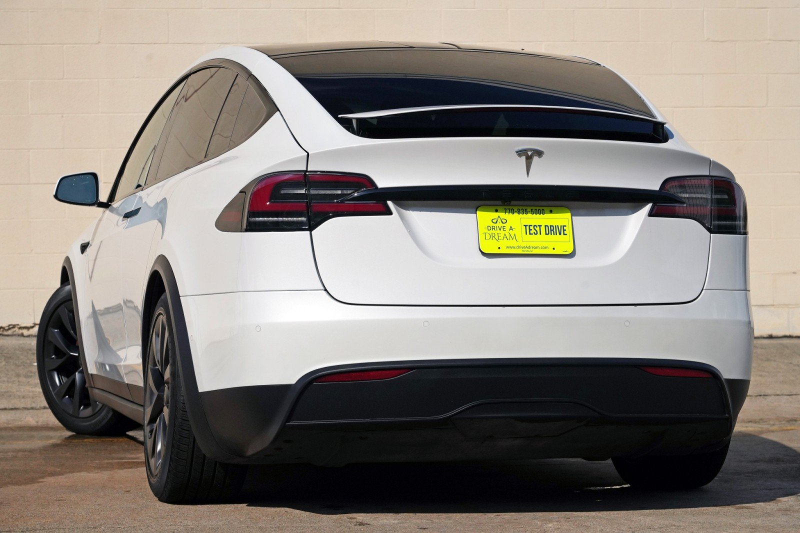 Used 2023 Tesla Model X AWD/4WD image 6