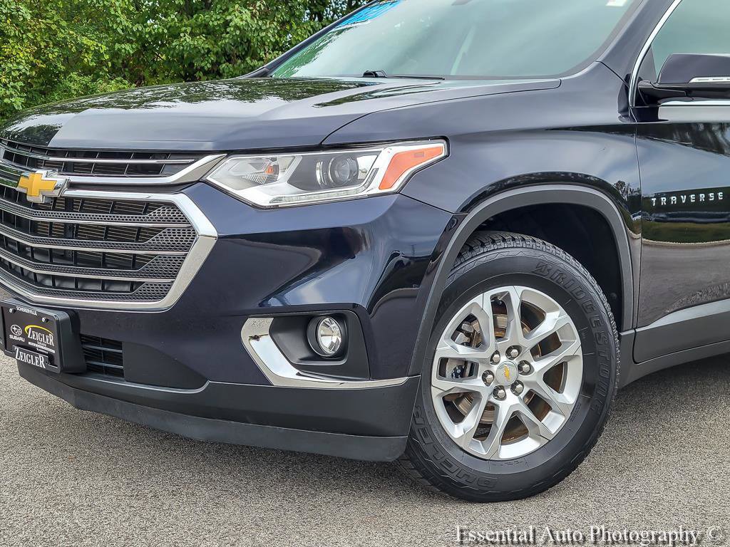 Used 2020 Chevrolet Traverse LT FWD image 3