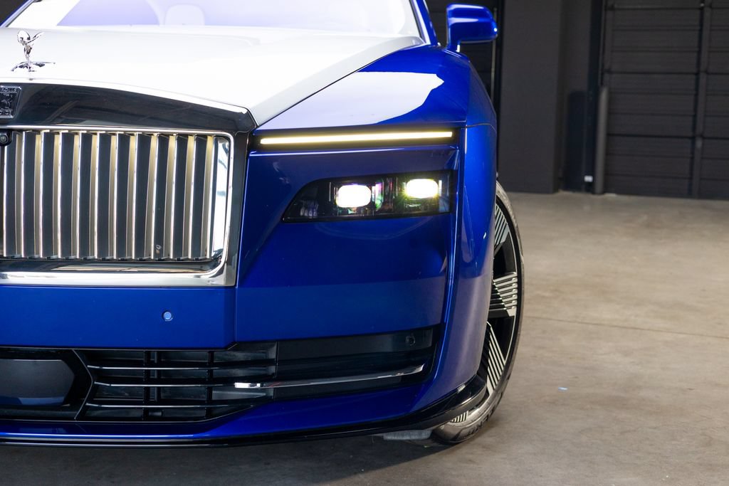 Used 2024 Rolls-Royce Spectre w/ Spectre Launch Package AWD/4WD image 4