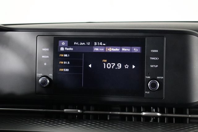 Used 2023 Kia Carnival LX FWD image 28