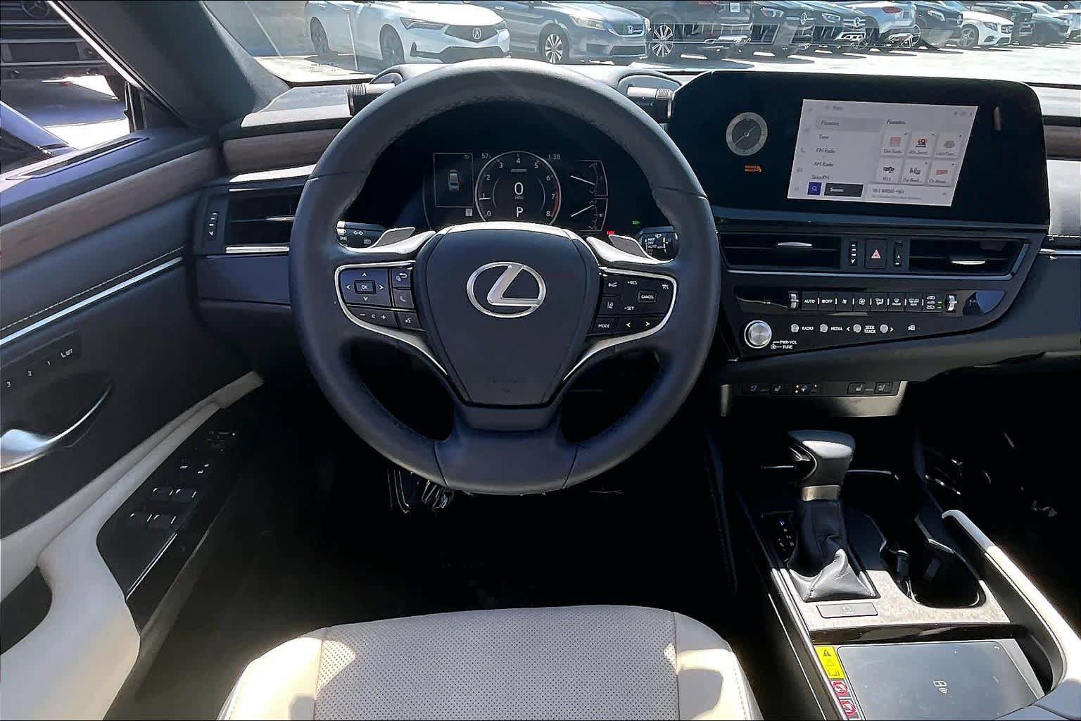 Used 2023 Lexus ES 350 w/ Premium Package image 6