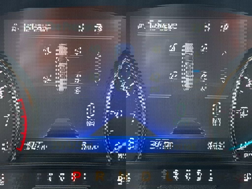 Certified 2022 Ford Explorer XLT w/ Equipment Group 202A image 15