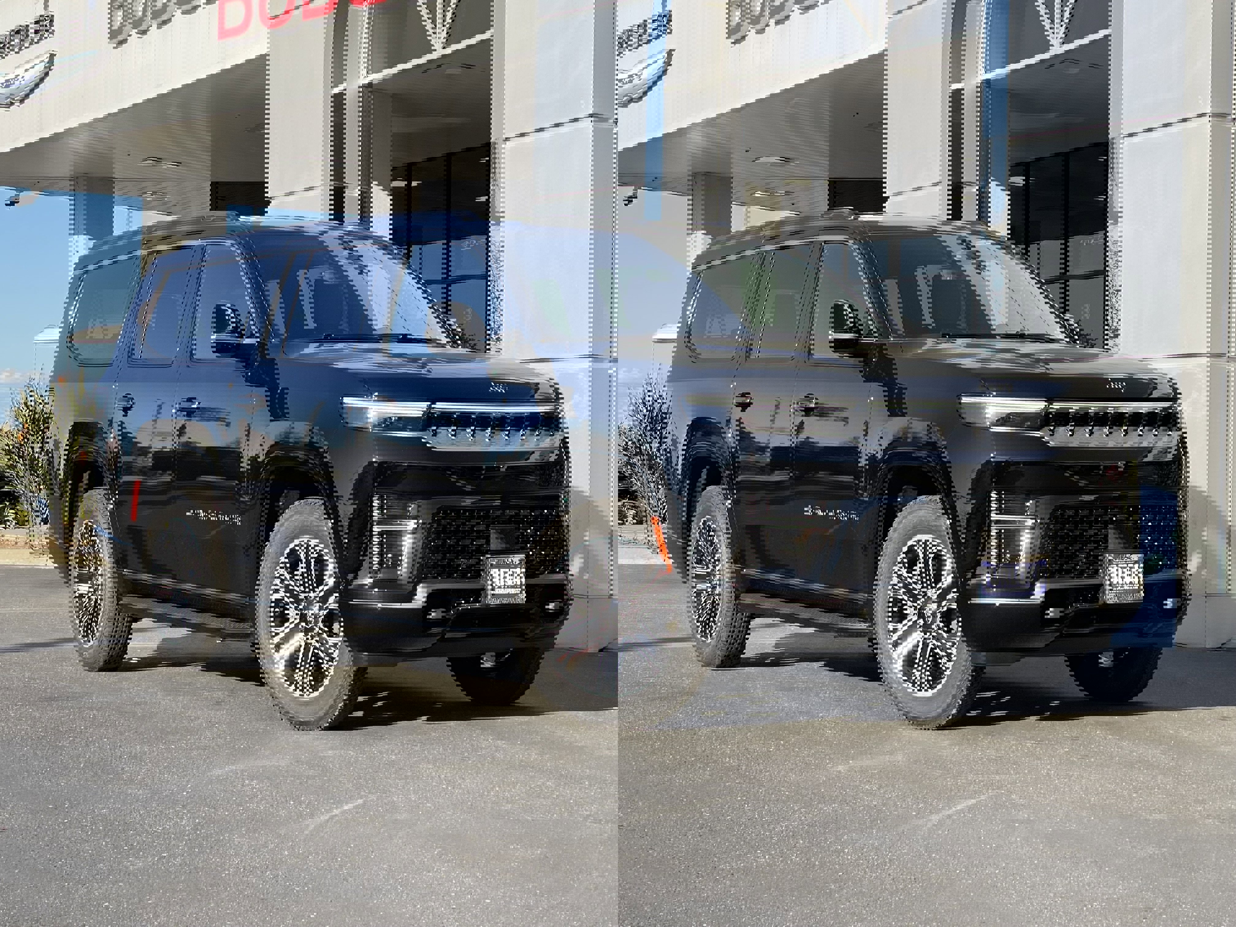 New 2026 Jeep Grand Wagoneer L 4WD w/ HD Trailer Tow Package image 2