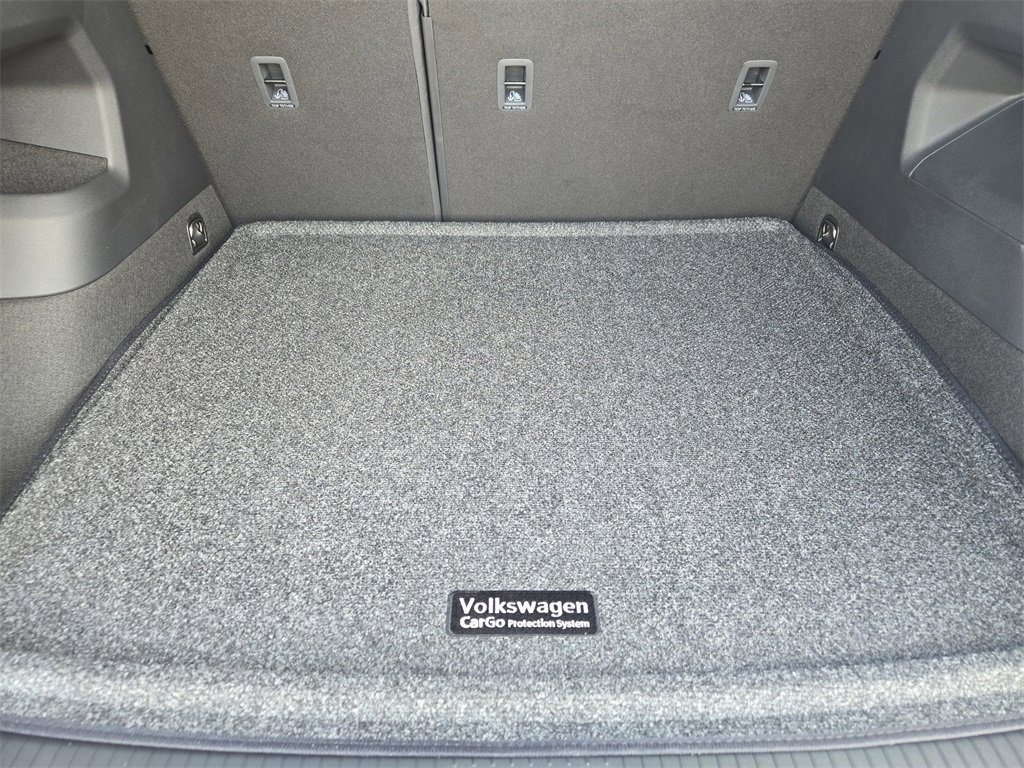 New 2026 Volkswagen Tiguan SE R-Line image 25