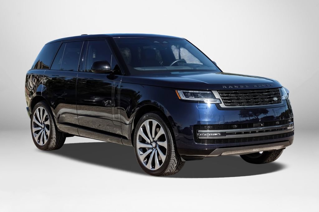 Used 2023 Land Rover Range Rover SE image 4