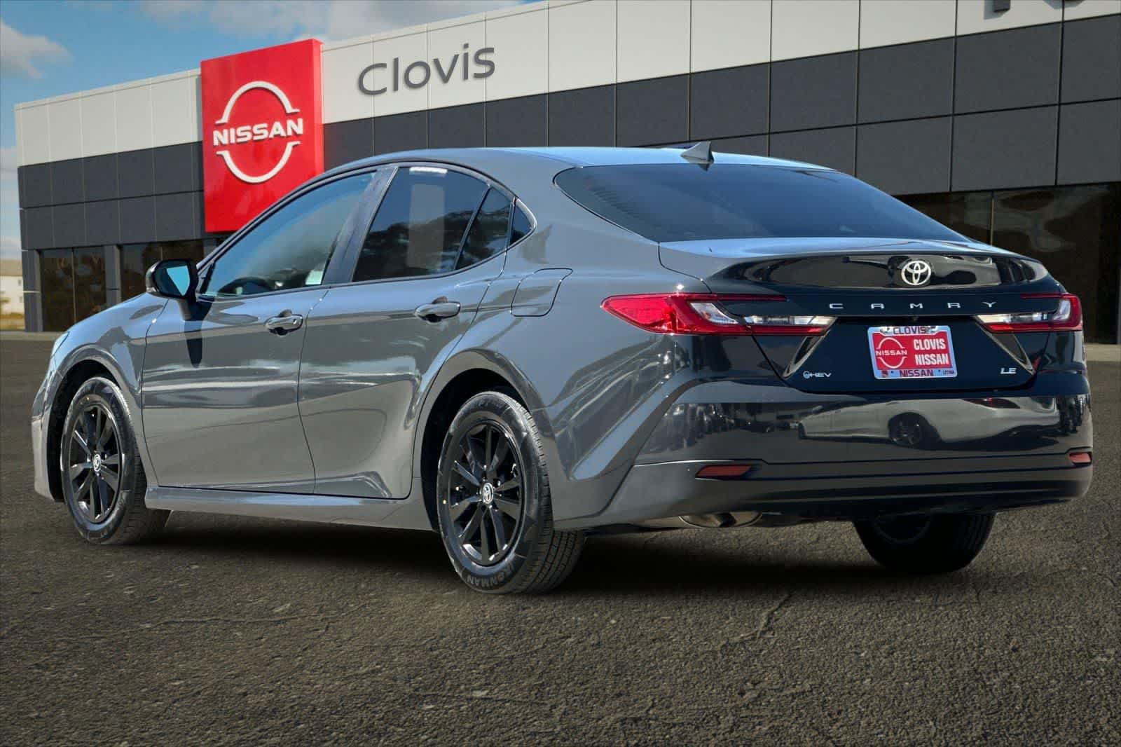 Used 2025 Toyota Camry LE FWD image 7