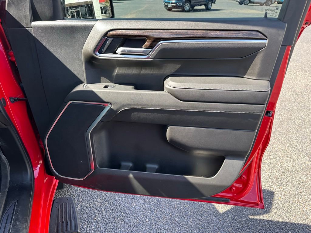 Used 2024 GMC Sierra 1500 Elevation w/ LPO, Elevation Black Package RWD image 22