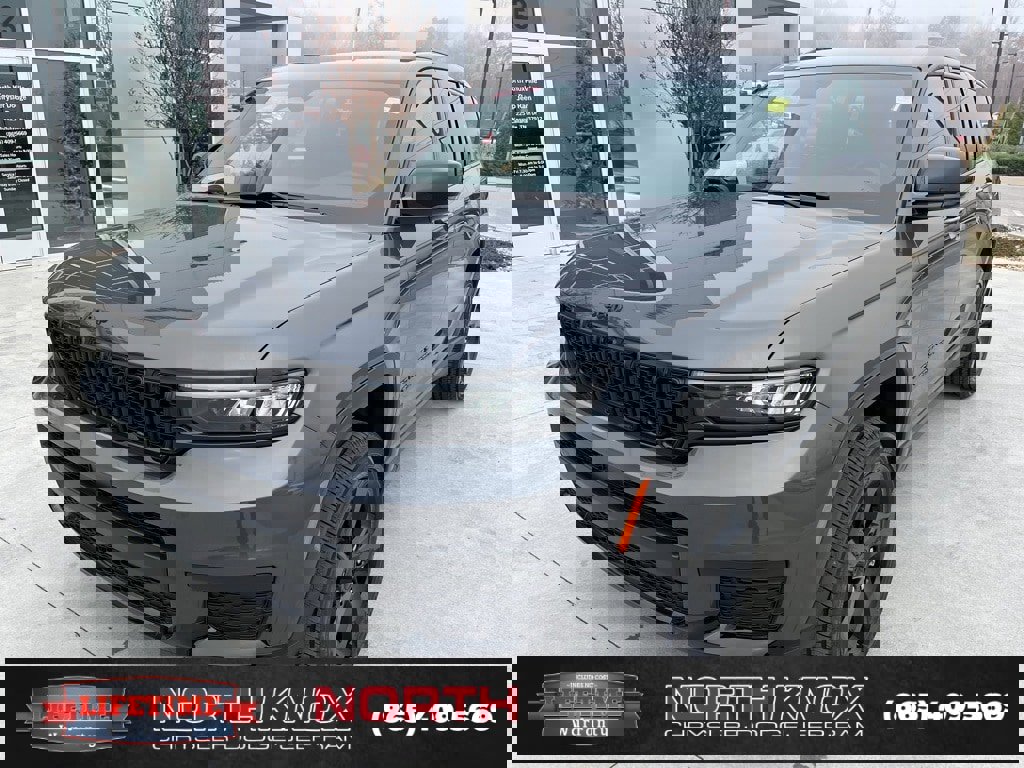 New 2025 Jeep Grand Cherokee L Altitude image 1