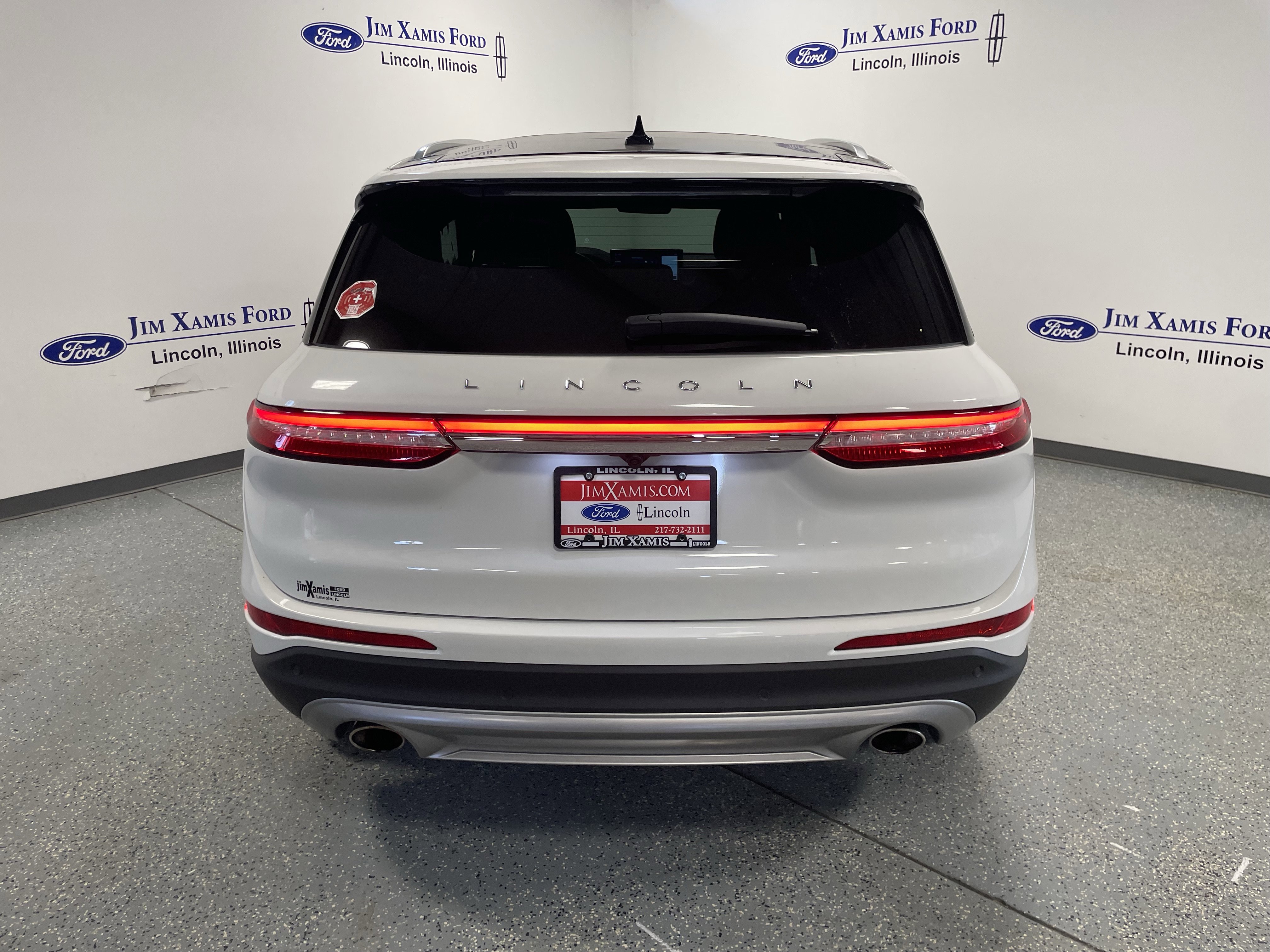 Used 2023 Lincoln Corsair Reserve w/ Equipment Group 202A image 5