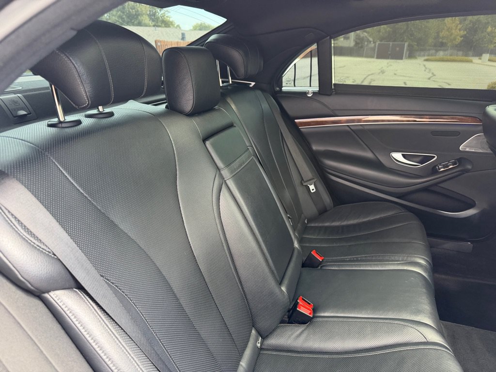 Used 2015 Mercedes-Benz S 550 Sedan image 25