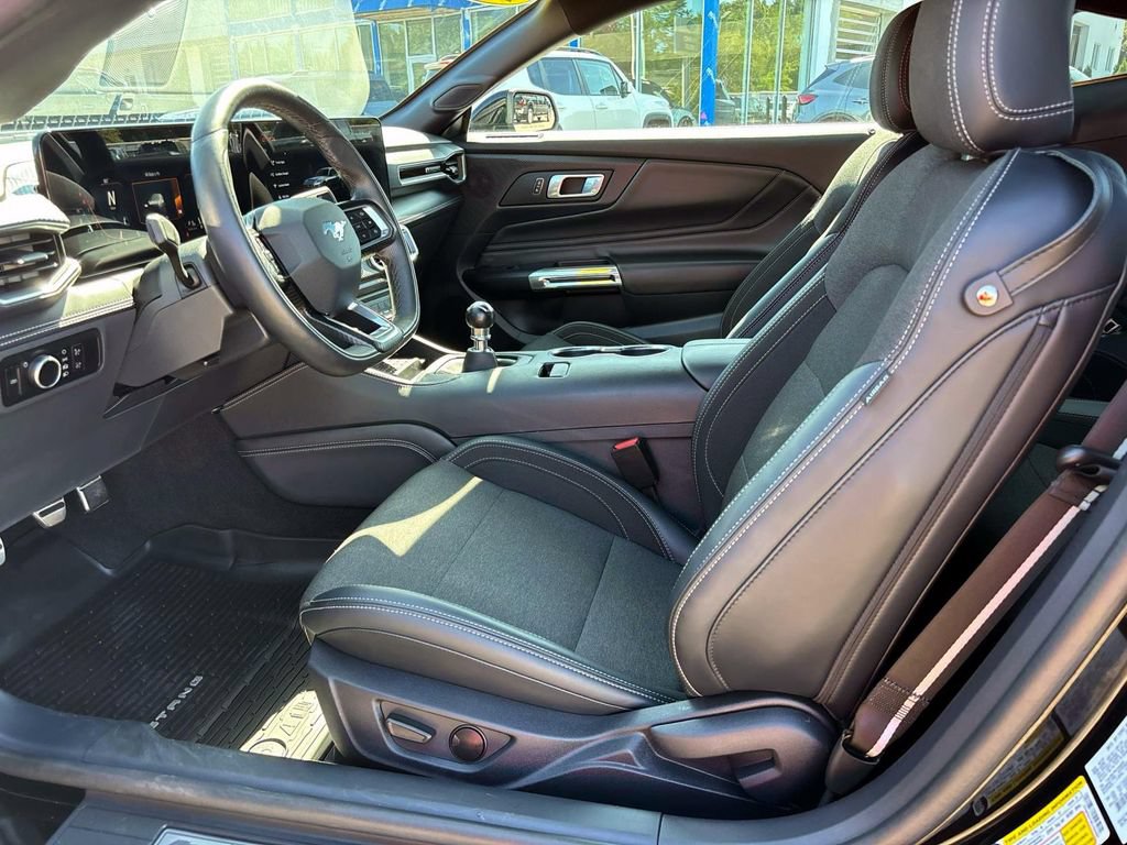 Used 2024 Ford Mustang GT Premium RWD image 9