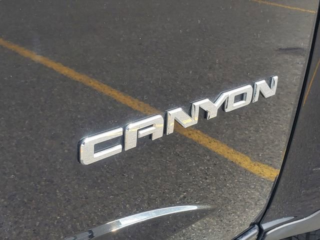 Used 2015 GMC Canyon SLT image 6