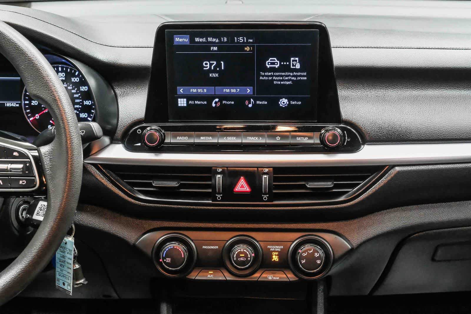 Used 2024 Kia Forte LXS w/ LXS Technology Package FWD image 16