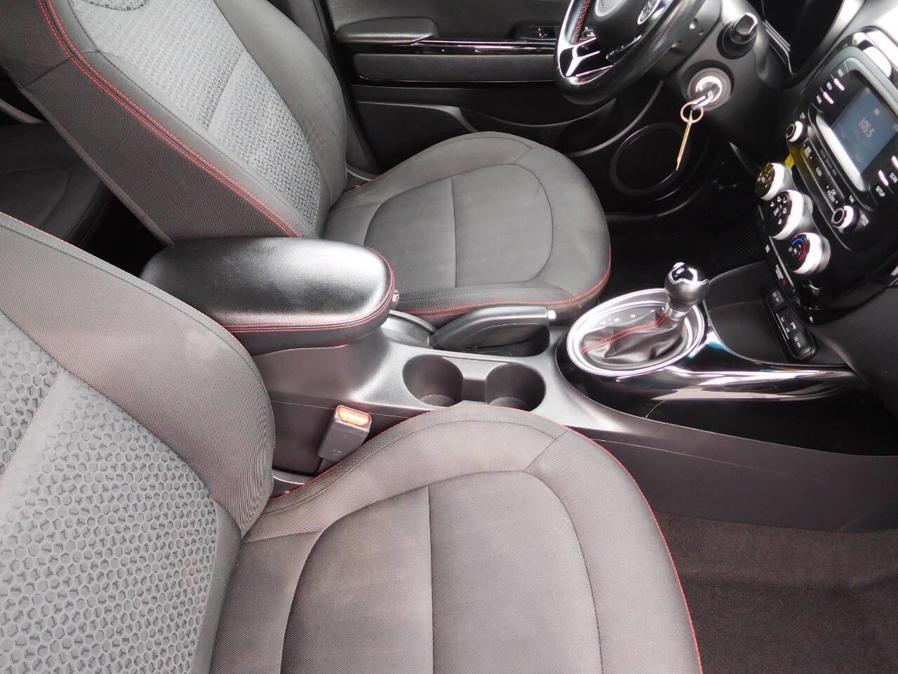 Used 2016 Kia Soul + w/ Soulful Package image 17