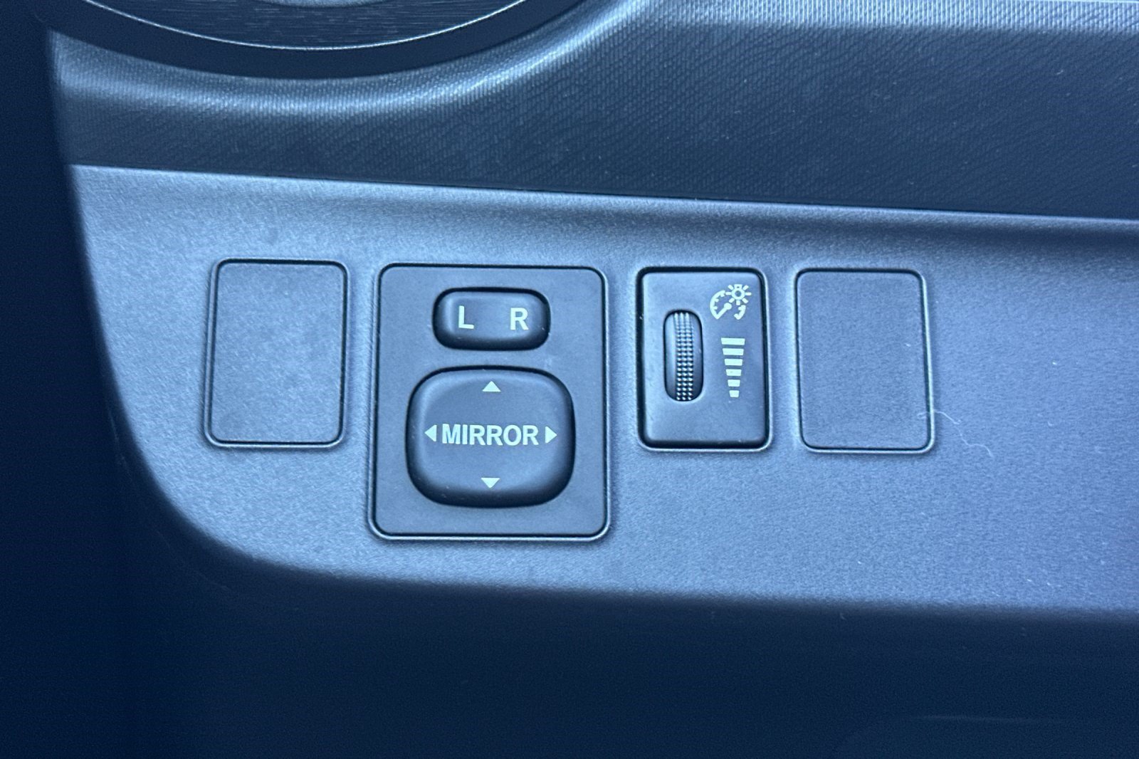 Used 2014 Toyota Prius C Three FWD image 35
