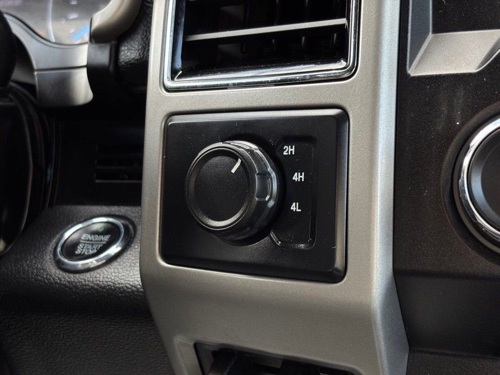 Used 2021 Ford F350 Lariat w/ Lariat Ultimate Package image 41