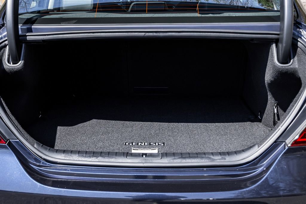 Used 2026 Genesis G70 2.5T image 17