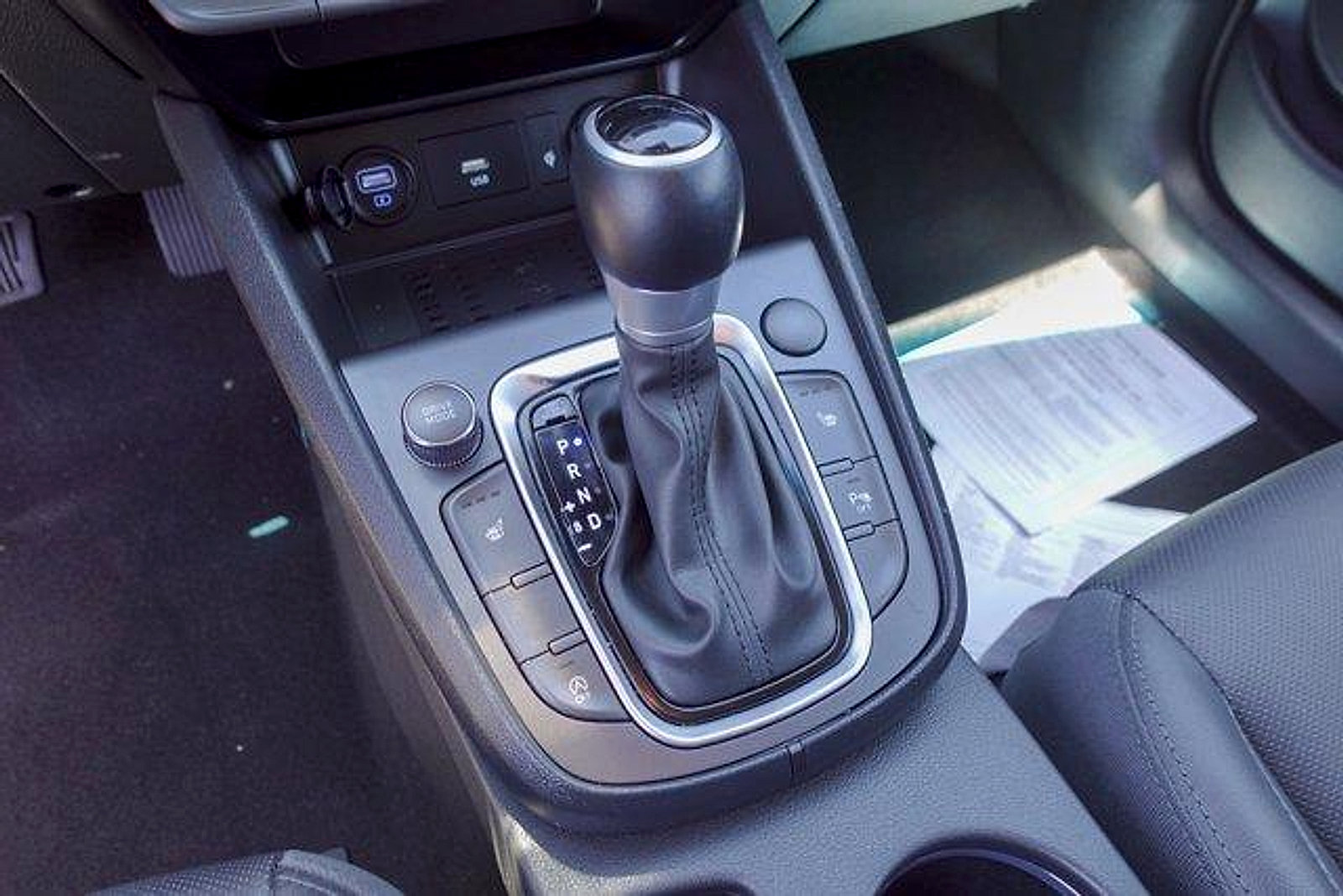 Used 2023 Hyundai Kona Limited FWD image 21