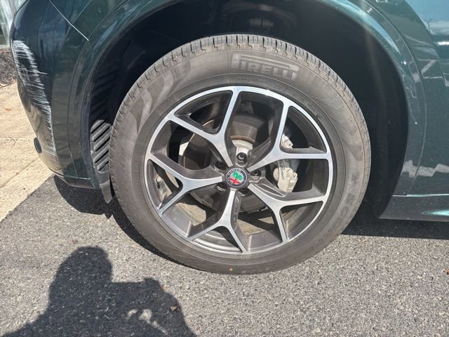 Used 2020 Alfa Romeo Stelvio Ti w/ Active Blind Spot Package image 3